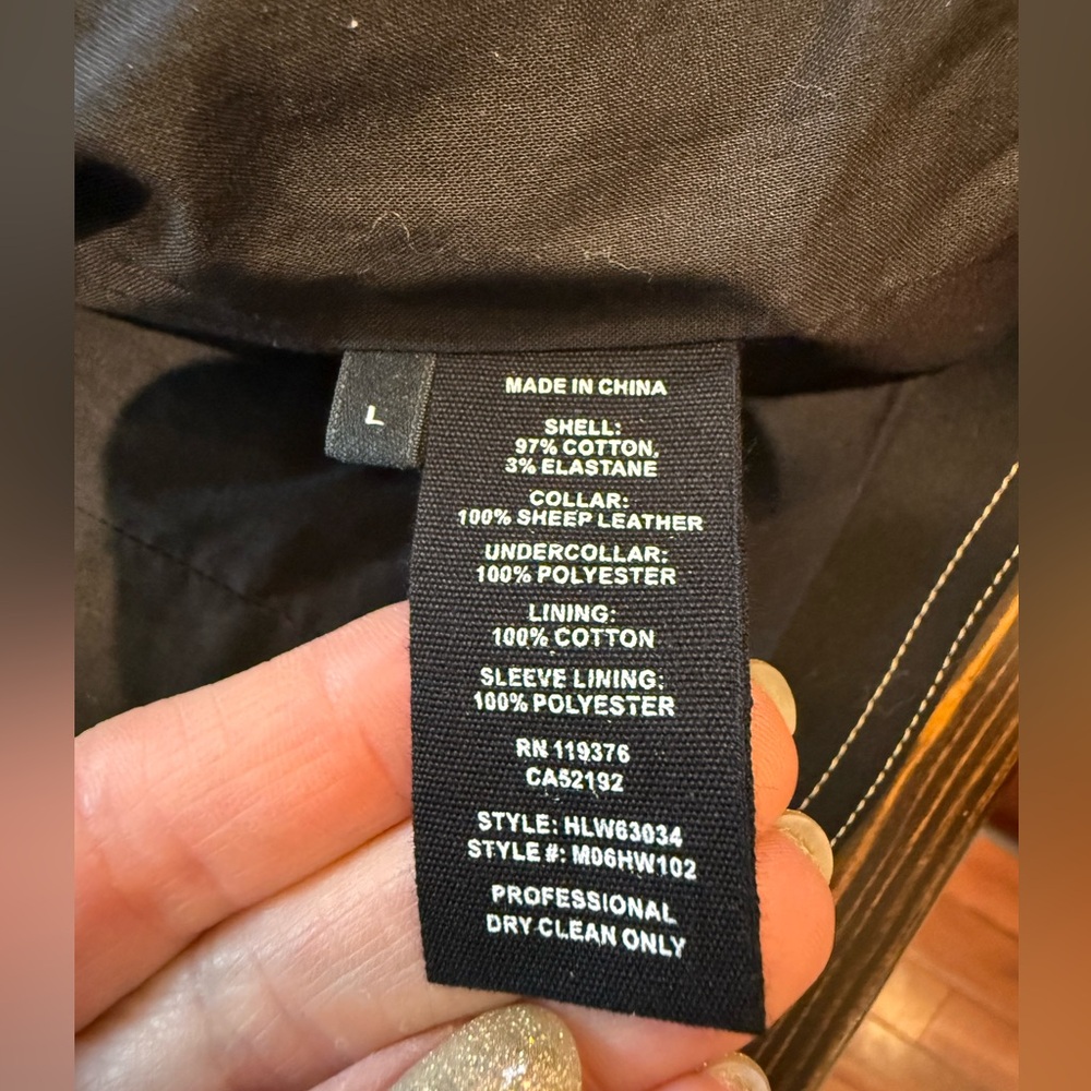 Helmut Lang NWT Black Cropped Trench Coat with Leather Accents - Picture 15 of 16